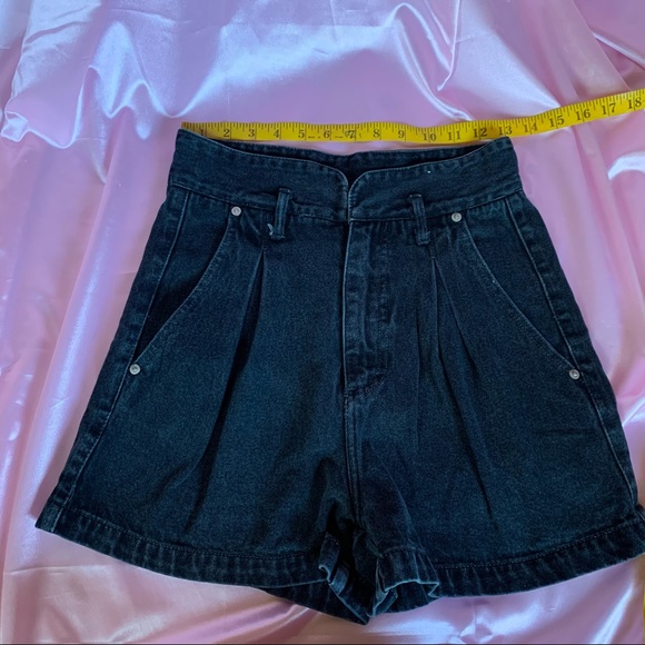 ❌SOLD❌Vintage 90s high waisted denim jean shorts size s - Picture 10 of 10